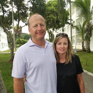 Meet your Posher, Clay